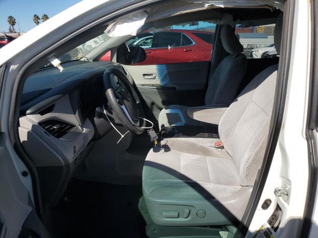 Photo 7 from auction – 2017 TOYOTA SIENNA with VIN 5TDKZ3DC5HS831409