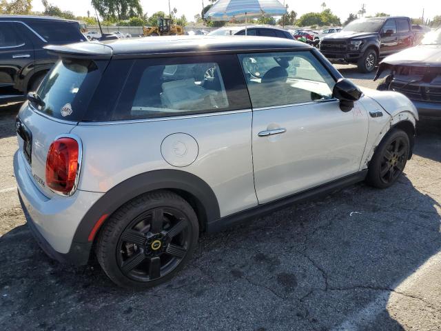 Photo 3 from auction – 2023 MINI COOPER SE with VIN WMW13DJ01P2T01406
