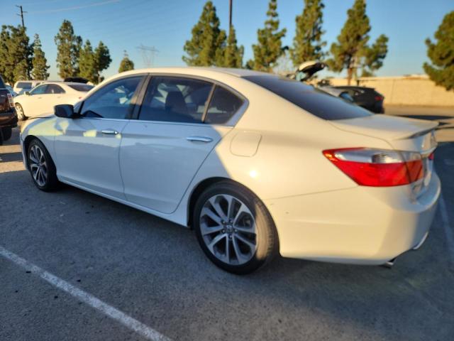 Photo 2 from auction – 2015 HONDA ACCORD SPO with VIN 1HGCR2F57FA171365
