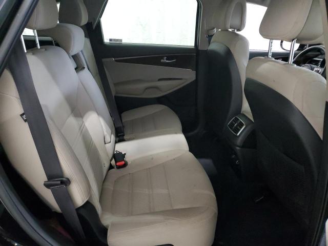 Photo 11 from auction – 2016 KIA SORENTO LX with VIN 5XYPGDA35GG015110