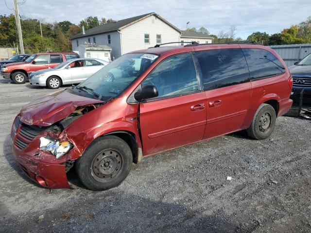 DODGE GRAND CARA 2005 with VIN 2D4GP44L35R382272 - Photo from auction