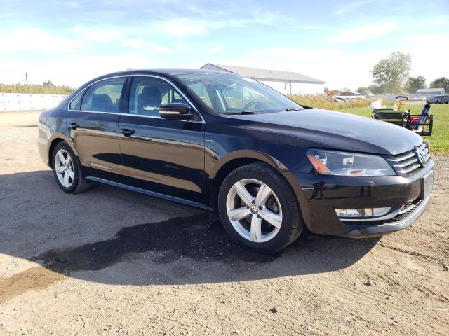 Photo 4 from auction – 2015 VOLKSWAGEN PASSAT S with VIN 1VWAT7A30FC115960