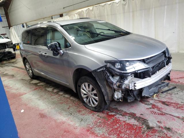 Photo 4 from auction – 2018 CHRYSLER PACIFICA T with VIN 2C4RC1BG0JR194230