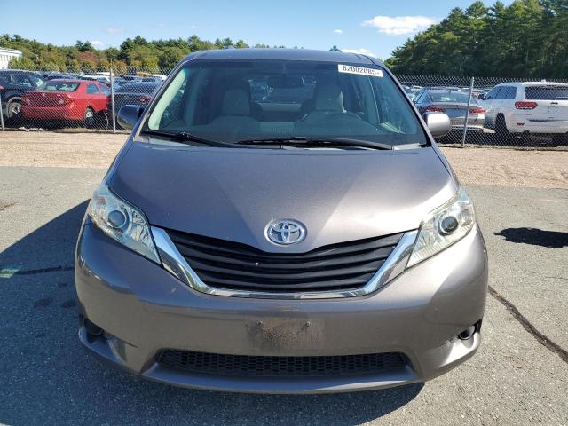 Photo 5 from auction – 2011 TOYOTA SIENNA LE with VIN 5TDJK3DC0BS016347