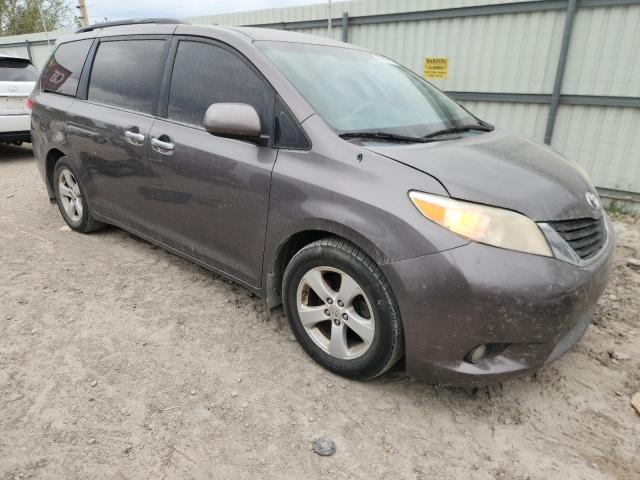 Photo 4 from auction – 2013 TOYOTA SIENNA LE with VIN 5TDKK3DC3DS342148