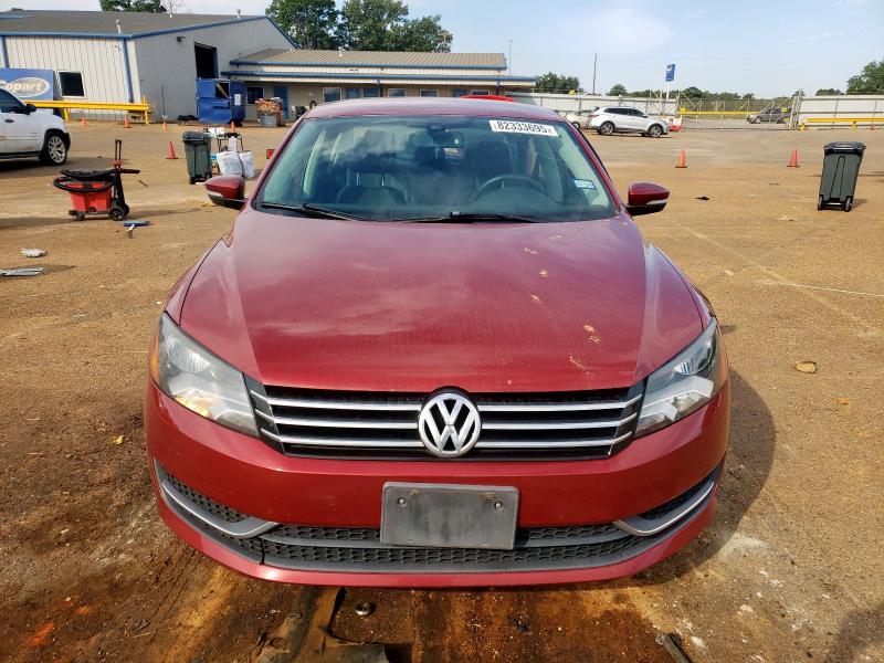 Photo 11 from auction – 2015 VOLKSWAGEN PASSAT S with VIN 1VWAT7A30FC058143
