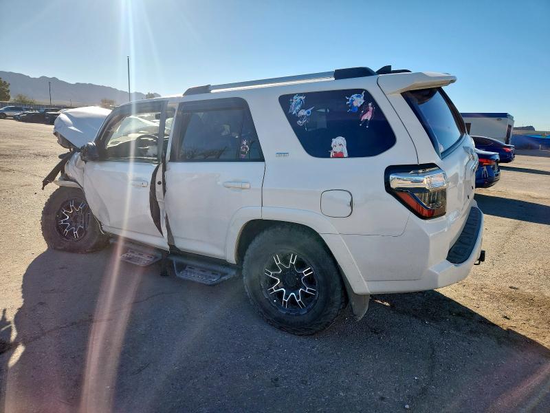 Photo 2 from auction – 2019 TOYOTA 4RUNNER SR with VIN JTEBU5JR2K5614976