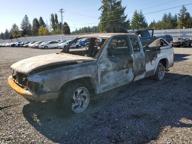 DODGE DAKOTA 2000 with VIN 1B7GL22Z9YS587361 - Photo from auction