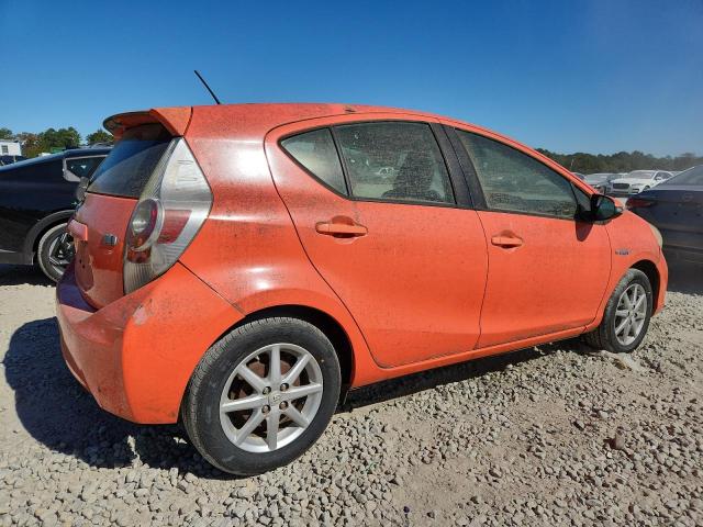Photo 3 from auction – 2012 TOYOTA PRIUS C with VIN JTDKDTB33C1017136