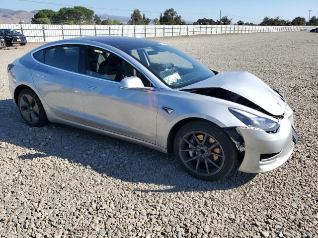 Photo 4 from auction – 2018 TESLA MODEL 3 with VIN 5YJ3E1EA1JF039494