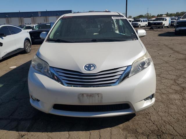 Photo 5 from auction – 2014 TOYOTA SIENNA XLE with VIN 5TDYK3DC9ES452147