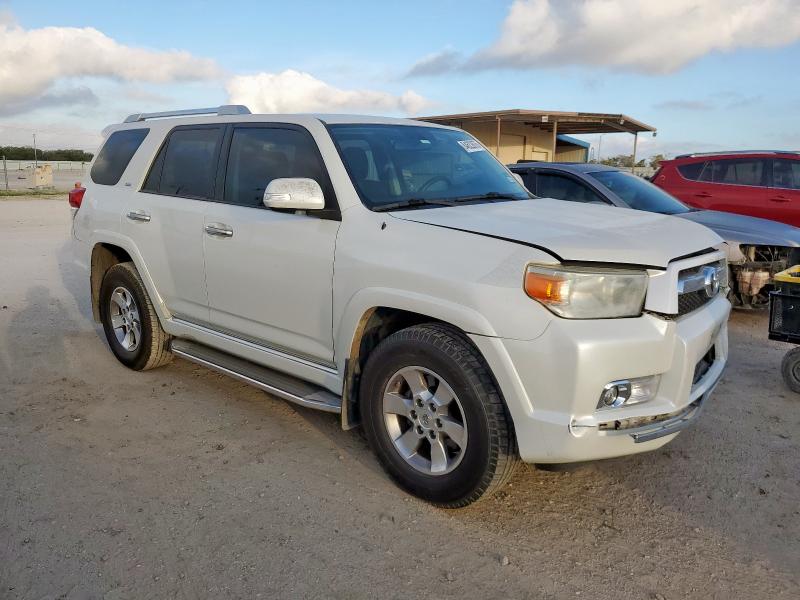 Photo 4 from auction – 2011 TOYOTA 4RUNNER SR with VIN JTEZU5JR1B5031345
