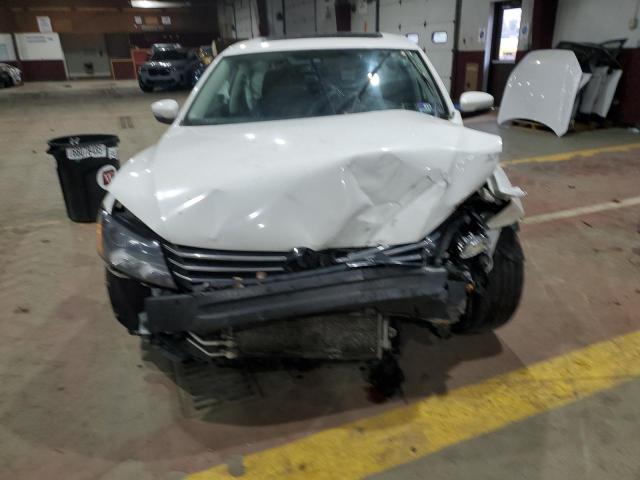 Photo 5 from auction – 2014 VOLKSWAGEN PASSAT SE with VIN 1VWBT7A31EC090201