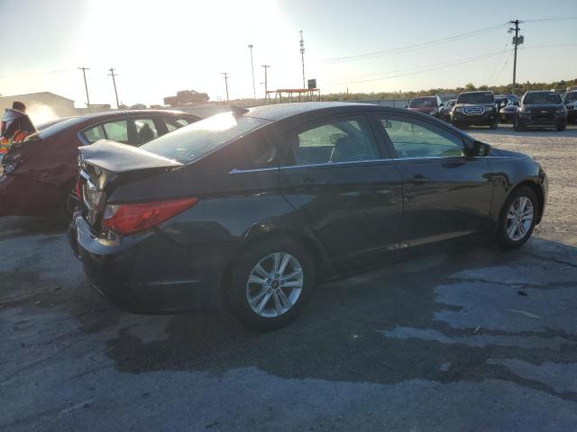 Photo 3 from auction – 2011 HYUNDAI SONATA GLS with VIN 5NPEB4AC3BH140193