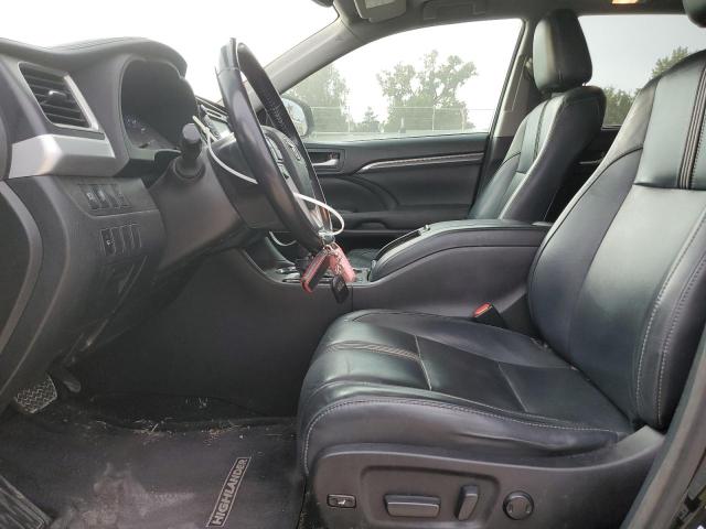 Photo 7 from auction – 2017 TOYOTA HIGHLANDER with VIN 5TDKZRFH1HS190142