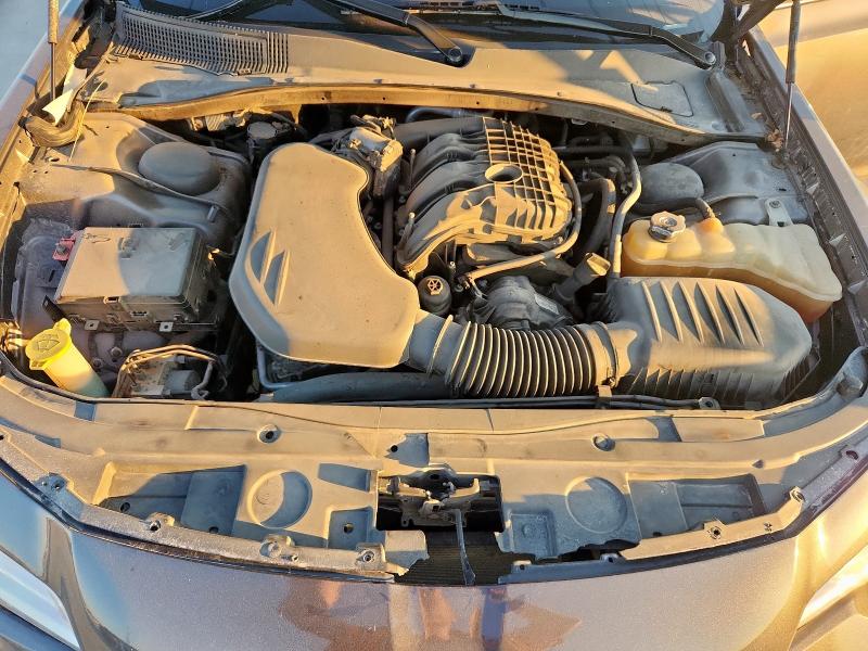Photo 11 from auction – 2016 CHRYSLER 300 LIMITED with VIN 2C3CCAAG8GH295784