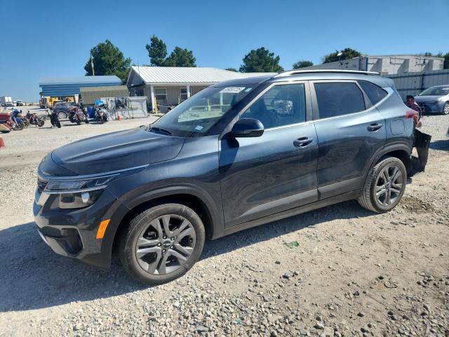 KIA SELTOS S 2023 with VIN KNDEU2AA3P7368638 - Photo from auction