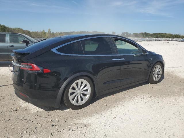 Photo 3 from auction – 2018 TESLA MODEL X with VIN 5YJXCDE28JF121577