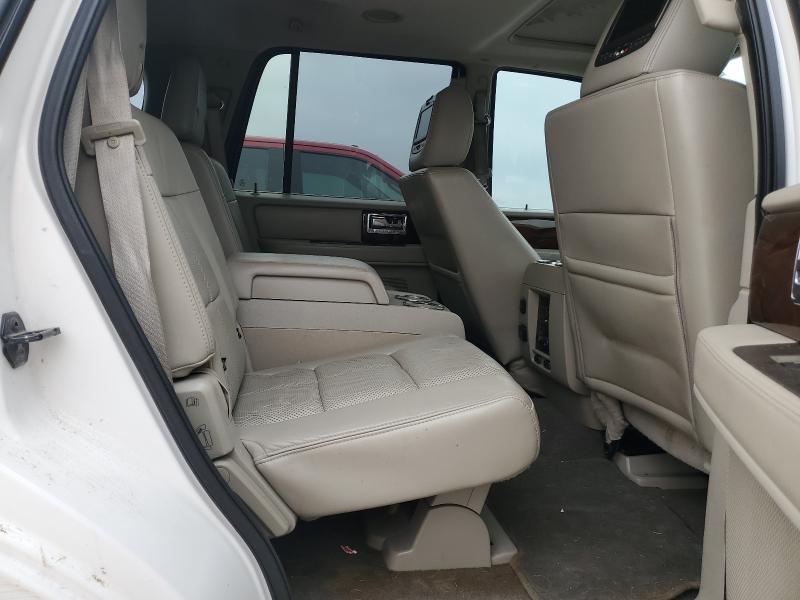Photo 11 from auction – 2012 LINCOLN NAVIGATOR with VIN 5LMJJ2J50CEL02783