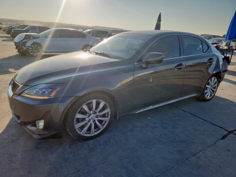 LEXUS IS 250 2008 مع رقم تعريف المركبة JTHBK262085052362 - صورة من المزاد