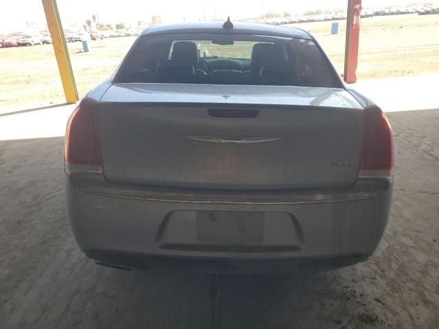Photo 6 from auction – 2017 CHRYSLER 300 LIMITE with VIN 2C3CCAAG9HH609878