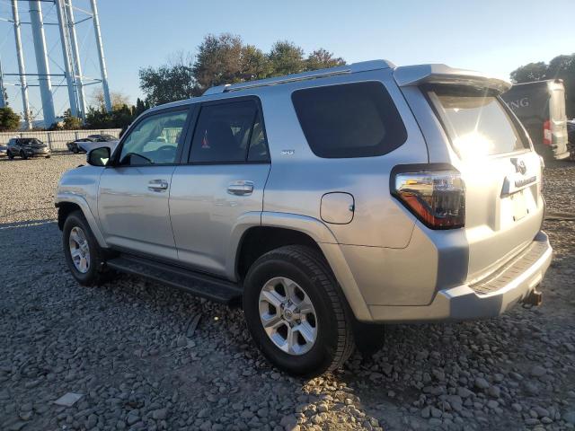 Photo 2 from auction – 2015 TOYOTA 4RUNNER SR with VIN JTEBU5JR9F5263442