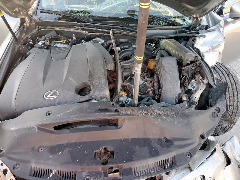 Photo 11 from auction – 2015 LEXUS IS 250 with VIN JTHCF1D29F5028239
