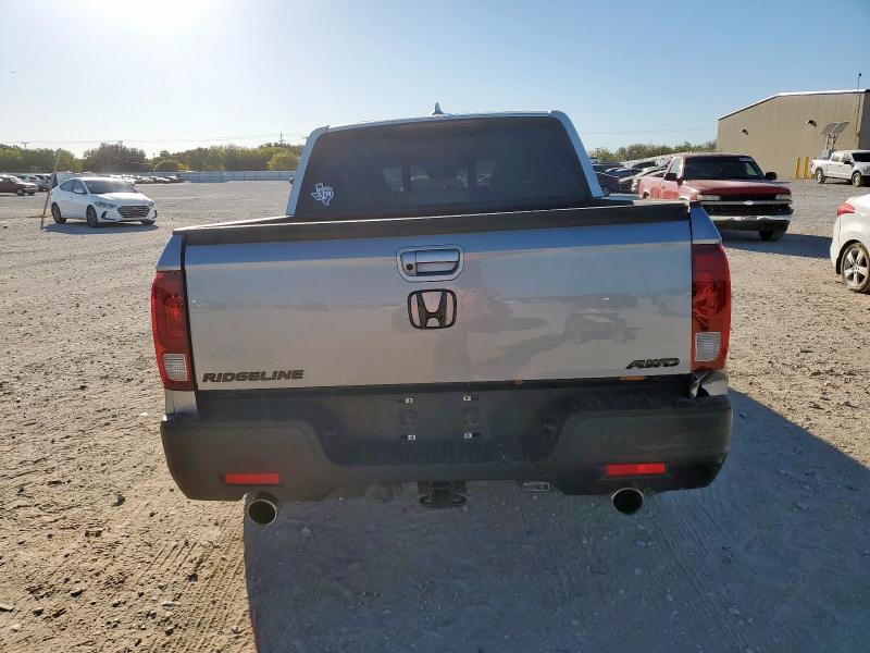 Photo 6 from auction – 2023 HONDA RIDGELINE with VIN 5FPYK3F53PB013314