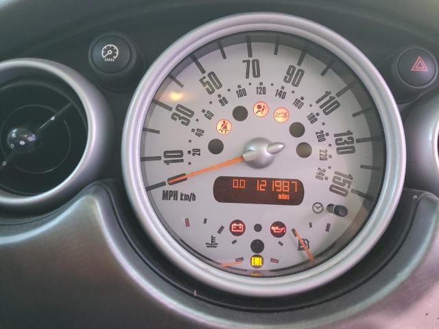 Photo 9 from auction – 2005 MINI COOPER S with VIN WMWRE33515TL12090