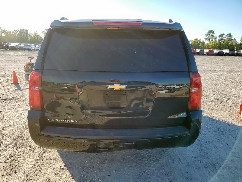 Photo 6 from auction – 2017 CHEVROLET SUBURBAN with VIN 1GNSCHKC8HR252082