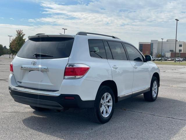 Photo 4 from auction – 2012 TOYOTA HIGHLANDER with VIN 5TDZA3EH9CS026974