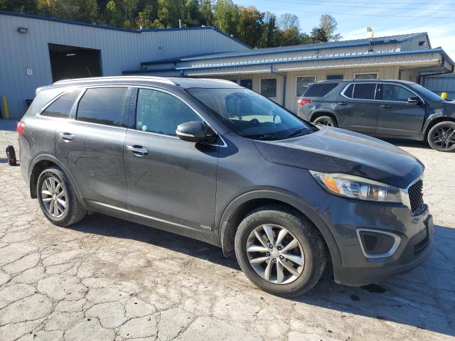 Photo 4 from auction – 2016 KIA SORENTO LX with VIN 5XYPGDA34GG111276