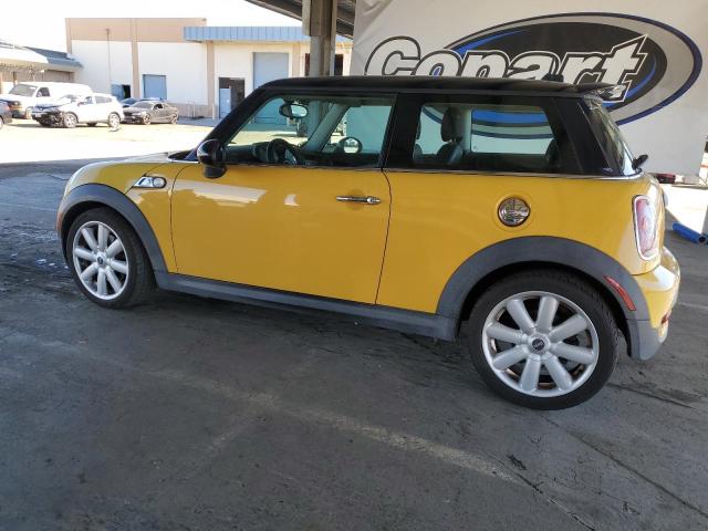 Photo 2 from auction – 2007 MINI COOPER S with VIN WMWMF73557TL83097