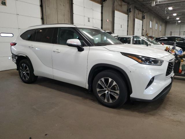 Photo 4 from auction – 2021 TOYOTA HIGHLANDER with VIN 5TDHZRBH3MS132169