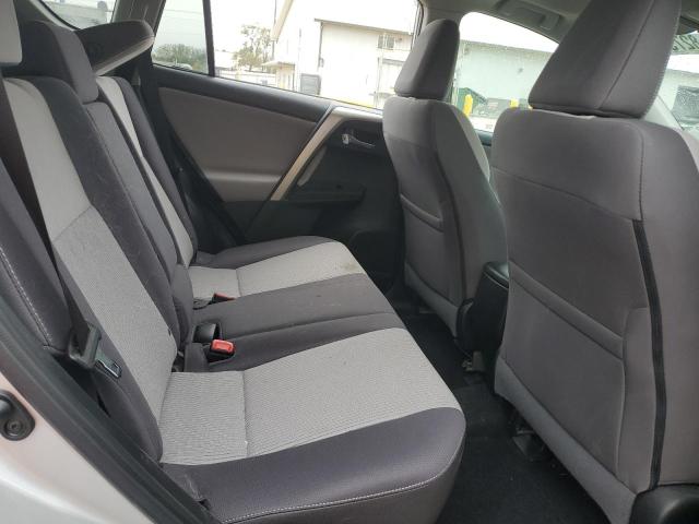 Photo 11 from auction – 2015 TOYOTA RAV4 with VIN 2T3WFREV5FW214701