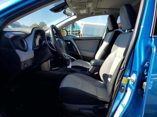 Photo 7 from auction – 2017 TOYOTA RAV4 XLE with VIN JTMRFREV6HJ159402