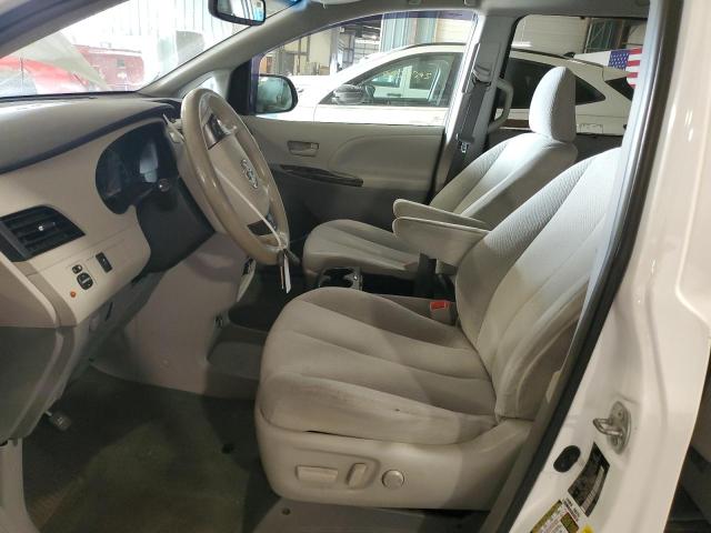 Photo 7 from auction – 2014 TOYOTA SIENNA LE with VIN 5TDKK3DC3ES470634