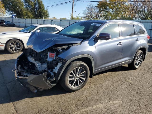 TOYOTA HIGHLANDER 2017 with VIN 5TDJZRFH6HS440003 - Photo from auction
