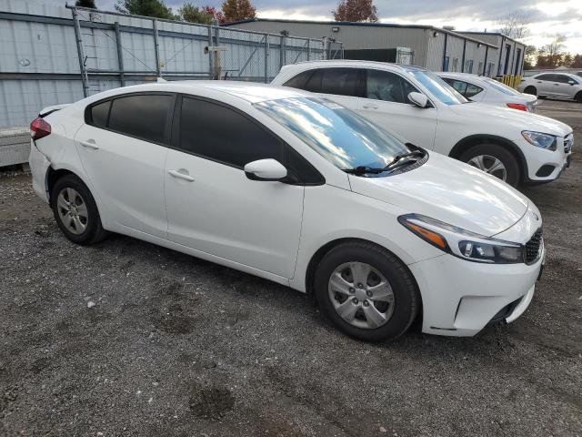 Photo 4 from auction – 2018 KIA FORTE LX with VIN 3KPFK4A71JE237578