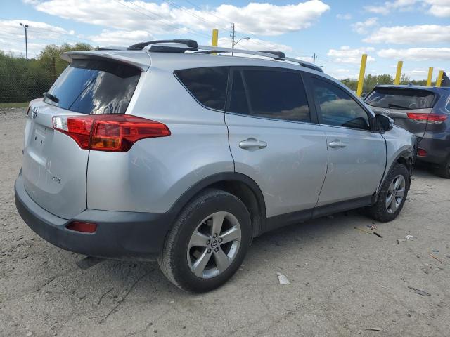 Photo 3 from auction – 2015 TOYOTA RAV4 XLE with VIN 2T3WFREV5FW229019