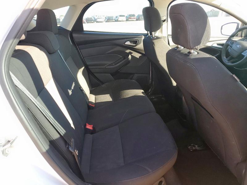 Photo 10 from auction – 2018 FORD FOCUS SE with VIN 1FADP3K23JL302479