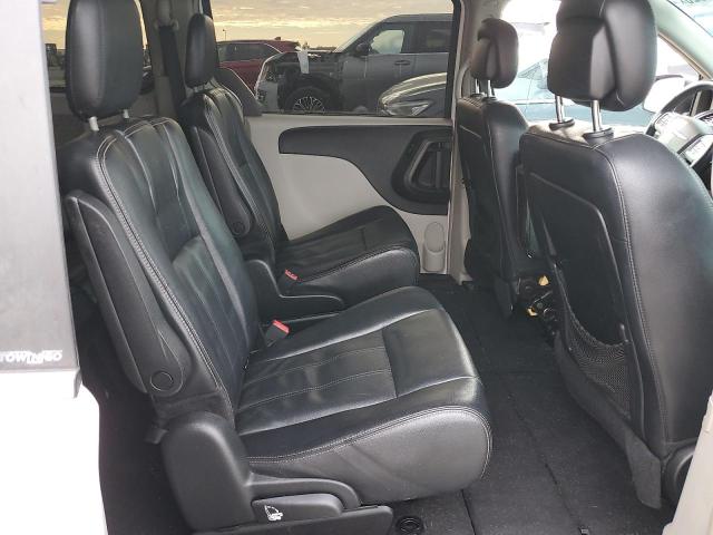 Photo 11 from auction – 2014 CHRYSLER TOWN & COU with VIN 2C4RC1BG3ER210989