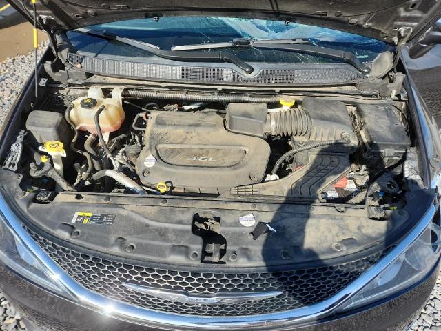 Photo 12 from auction – 2017 CHRYSLER PACIFICA L with VIN 2C4RC1GG6HR812735