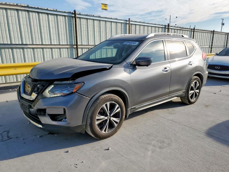 NISSAN ROGUE S 2017 with VIN JN8AT2MT7HW404860 - Photo from auction