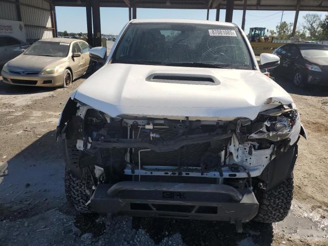 Photo 5 from auction – 2018 TOYOTA 4RUNNER SR with VIN JTEBU5JR8J5601650