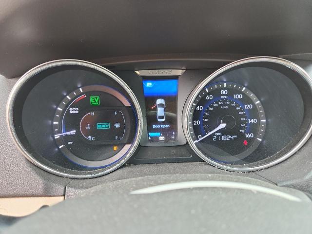 Photo 9 from auction – 2012 HYUNDAI SONATA HYB with VIN KMHEC4A47CA031097