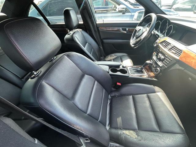 Zdjęcie 5 z aukcji – 2012 MERZ C 250 z VIN WDDGF4HB8CR217294