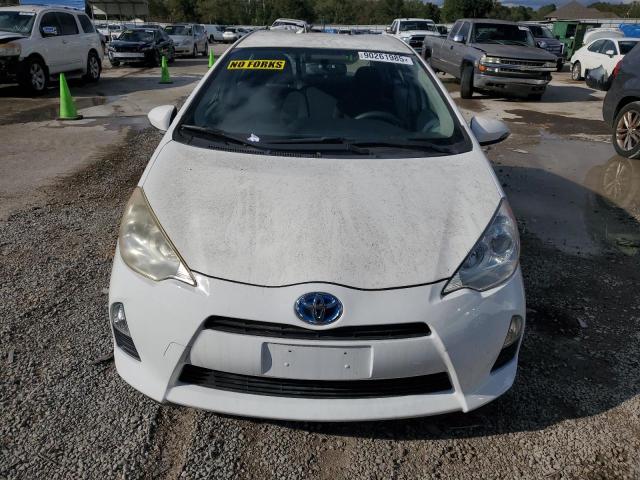 Photo 5 from auction – 2013 TOYOTA PRIUS C with VIN JTDKDTB32D1552413