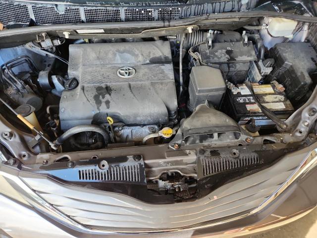 Photo 12 from auction – 2013 TOYOTA SIENNA XLE with VIN 5TDYK3DC3DS301481