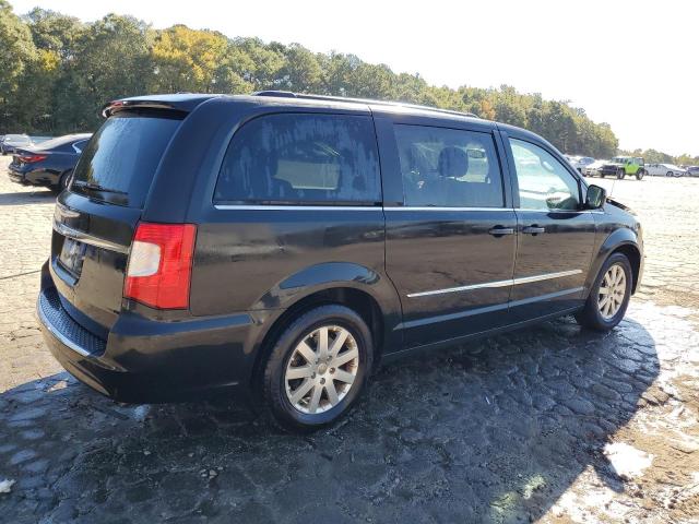 Photo 3 from auction – 2014 CHRYSLER TOWN & COU with VIN 2C4RC1BG4ER343762